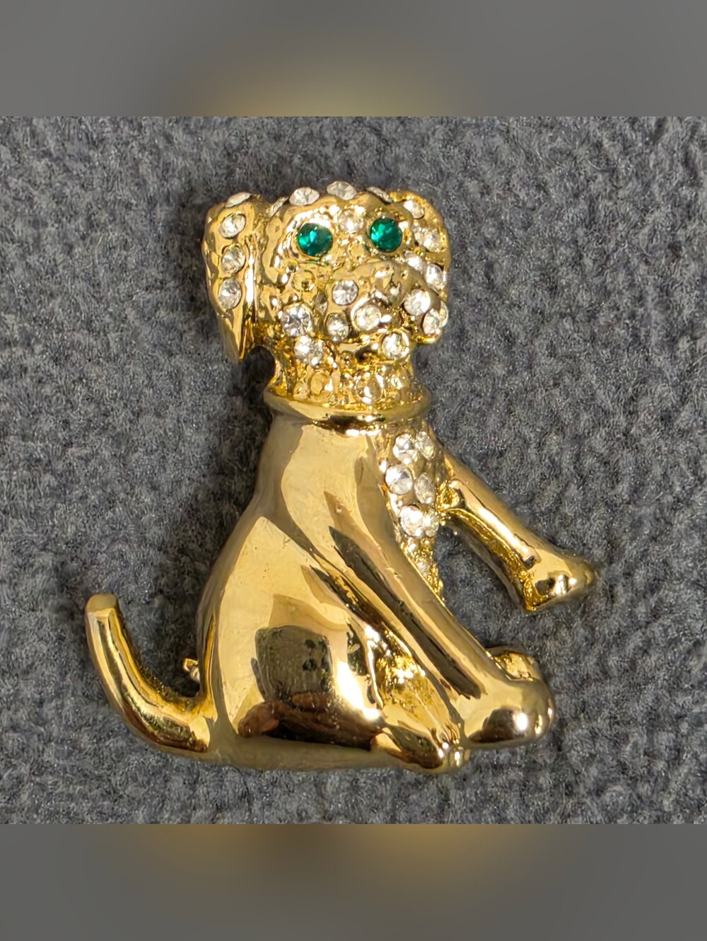 Gold Tone Sitting Dog Brooch Green Eyes Clear Rhinestones Figural Pin New